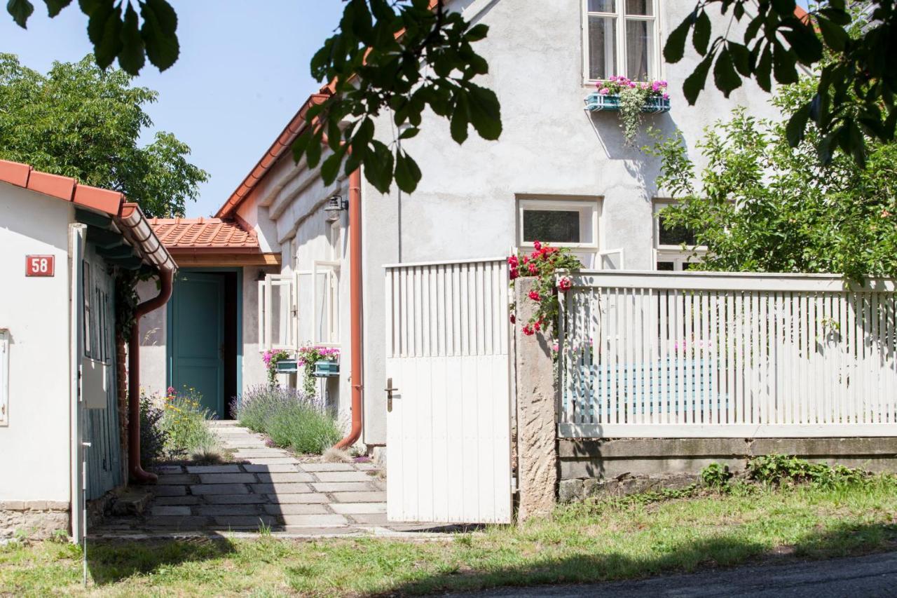 Вилла Domecek Na Kvetinovem Statku Zdice Экстерьер фото